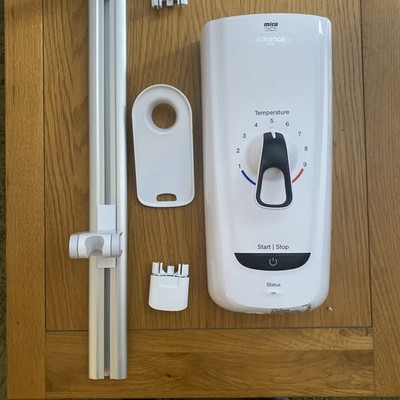 Mira Advance Flex 8,7 kW ELEKTRISCHE DUSCHE. FWO .