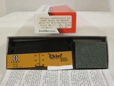 InterMountain/LONGS 41106-11:  ATSF  RR-27 Reefer  "CHIEF" #34946  NIB
