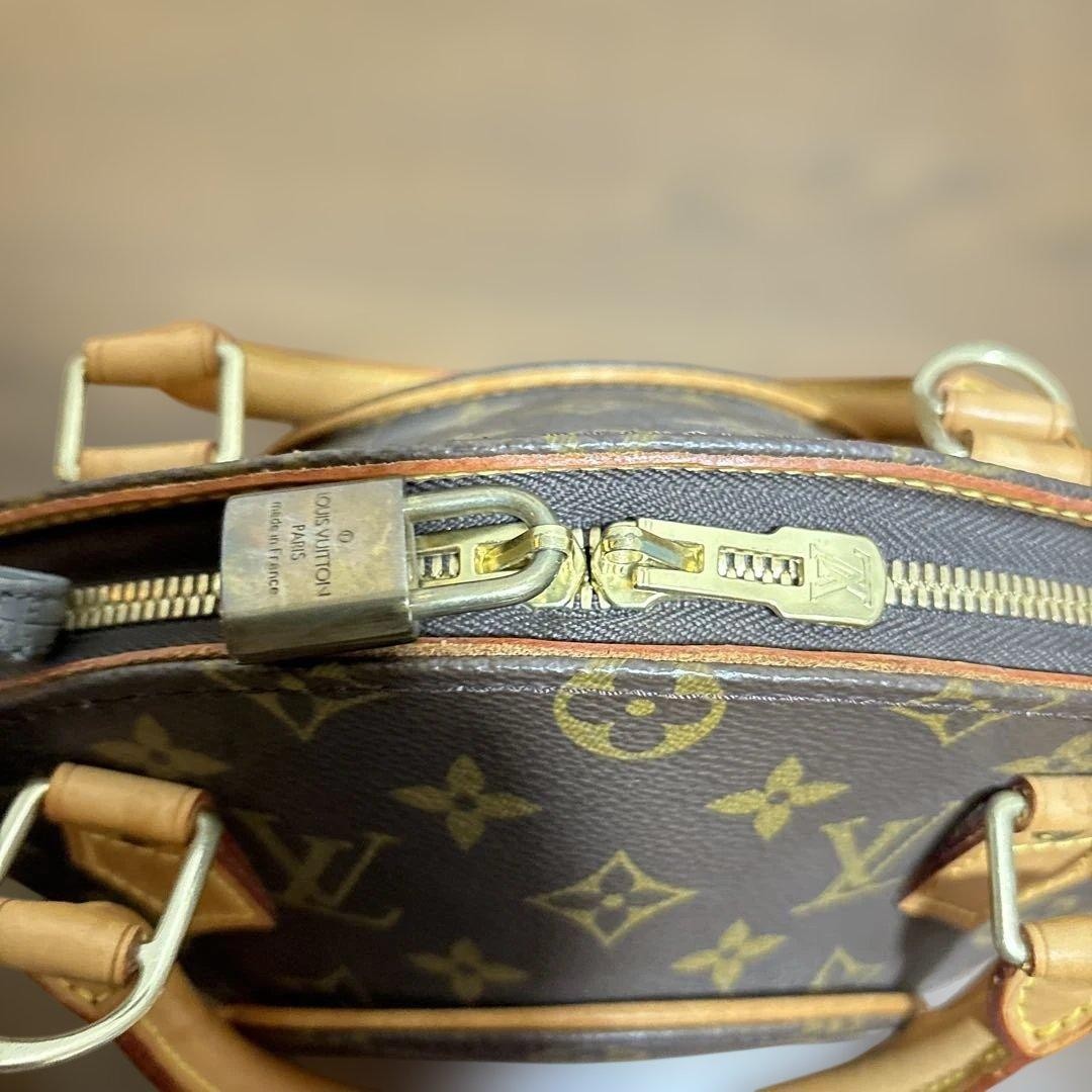 Authentic Extremely Beautiful Condition Louis Vui… - image 7