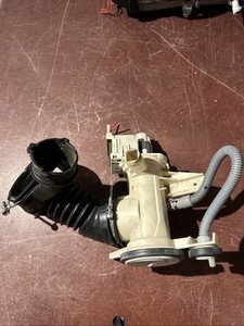 Electrolux EWX147410W Waschtrockner Ablaufpumpe Baugruppe + Filter und Schlauch