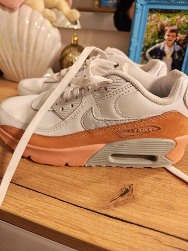 Nike Air Max 90 LTR GS Kids / Womens's Shoes White Salmon Pink Casual ...
