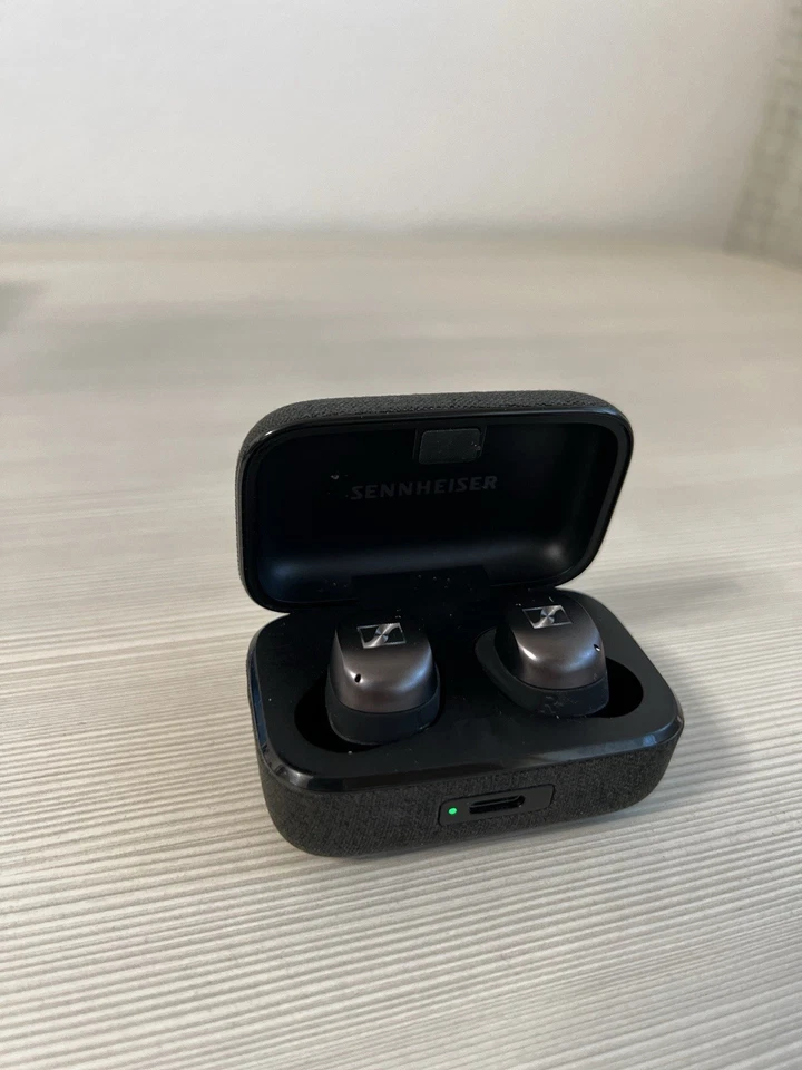 Sennheiser Momentum True Wireless 4, foto 2 di 4
