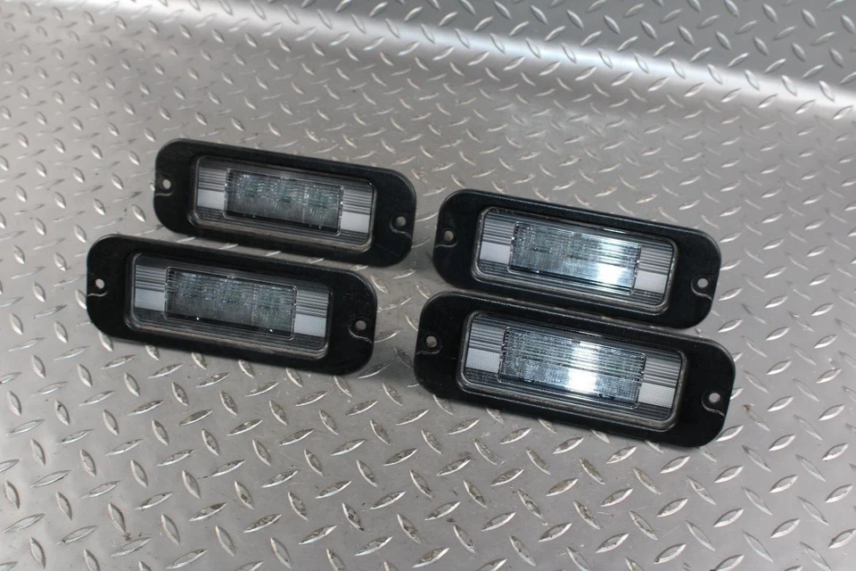 17-24 Titan LED Rear Bed Lights Lamp Pods Set 4x Assembly OEM Factory OE WTY WTY Foto 3 de 4