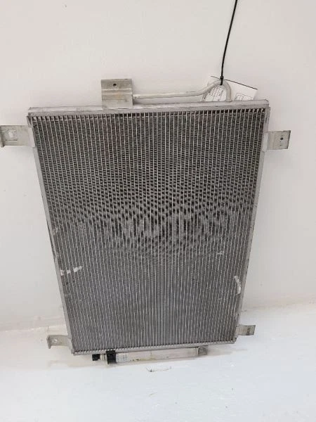 2013-2020 NISSAN PATHFINDER 3.5L AC Condenser 921003JA0E 13-20      Foto 4 de 4