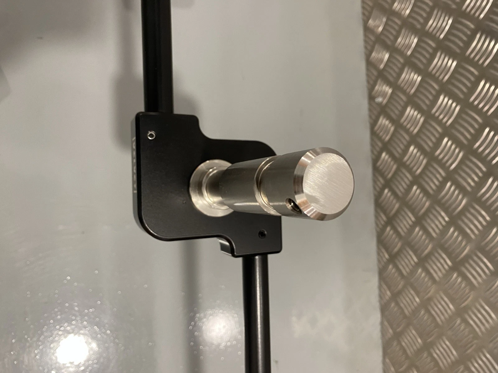 Velvet Pole Operated Yoke For VL2 With Plate And Screws VL2-Y-POLEOP Brand New 10