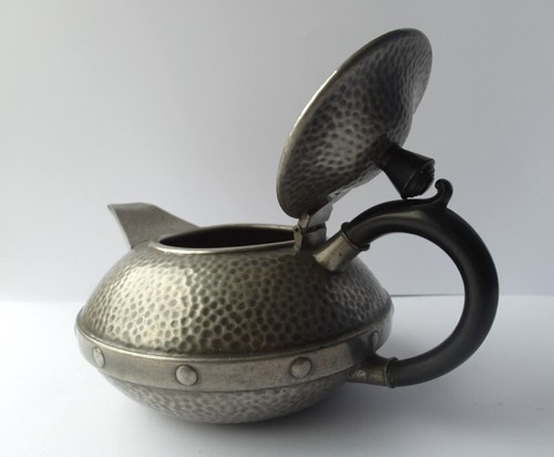 Arts & Crafts Stil Teekanne Hammerschlag CRAFTSMAN SHEFFIELD PEWTER F945 - Bild 8 von 14