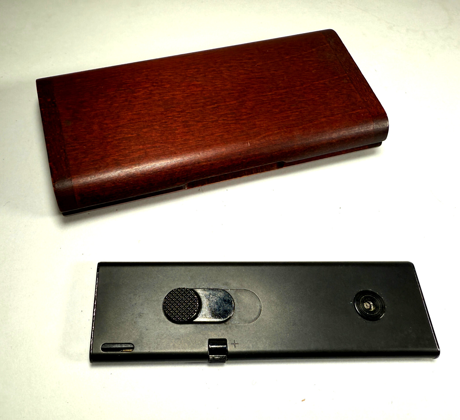 In Wood Case Minimal Germany
