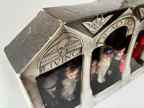 Living Dead Dolls Minis Mausoleum Box Set Mezco 4 2003 With box Used - Picture 9 of 10