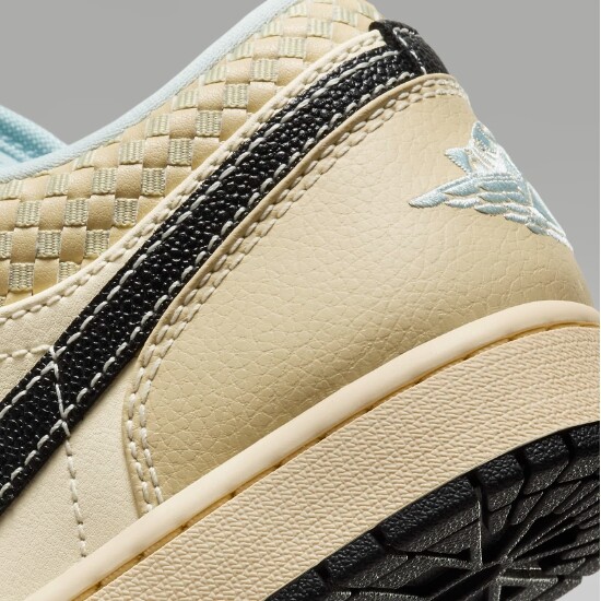 Nike Air Jordan 1 Low SE 'Coconut Milk' (HQ3437-101