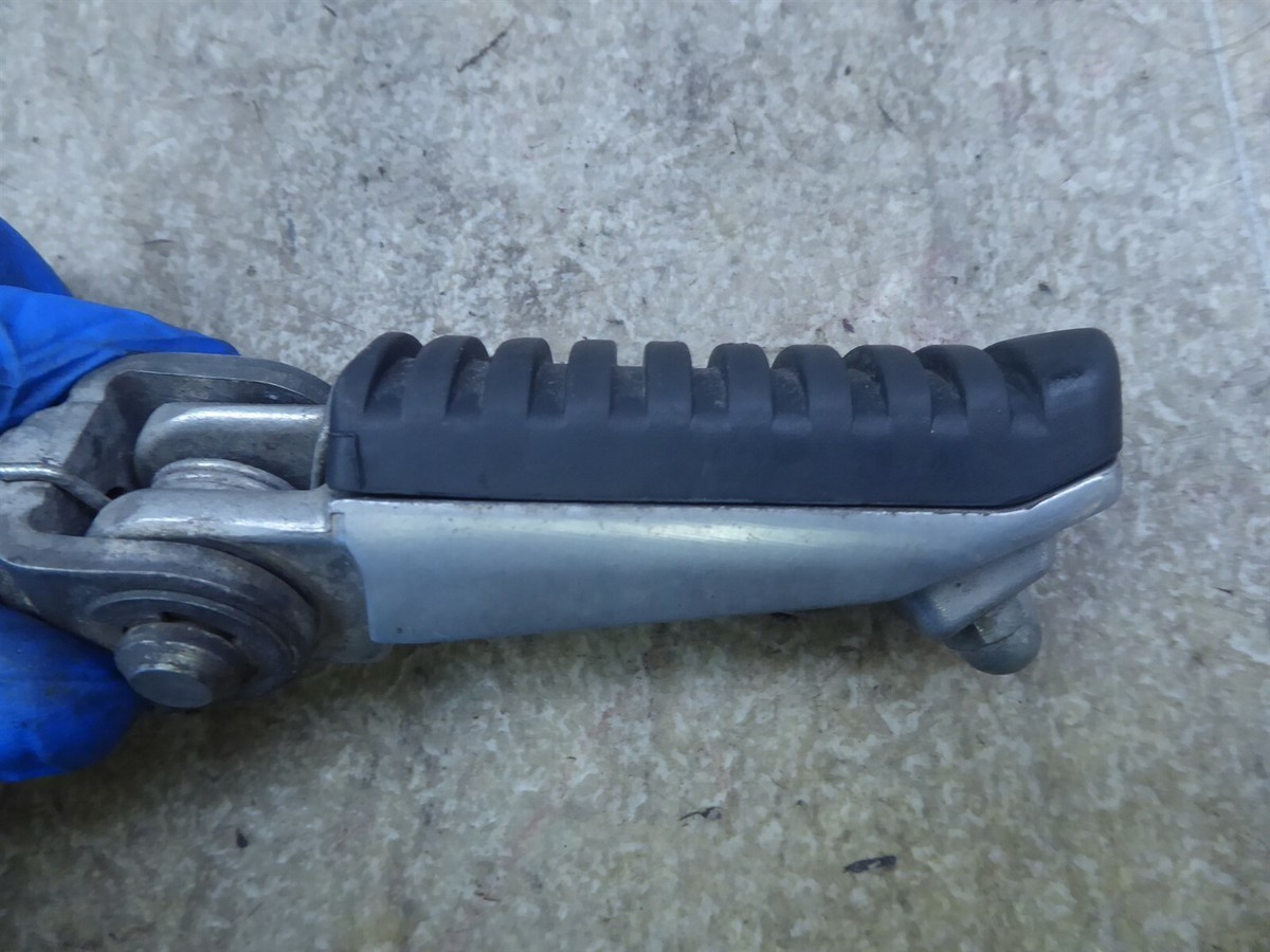 2007 Kawasaki ZX600J Ninja K525-1) single rear foot peg with