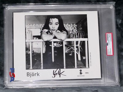 Signed Bjork Photo Autographed Queen of Experimental POP 8x10 Auto