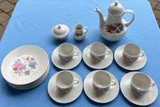 21 pc Breakfast / Dessert Set for 6, Bareuther Bavaria Wild Flowers Bouquet NEW