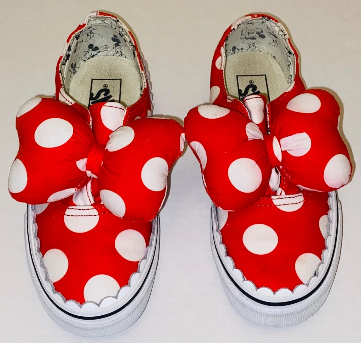 Disney minnie hotsell mouse shoes