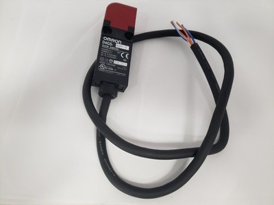 One New D4GS-N2R-5 Safety Door Switch Fast Shipping #lk