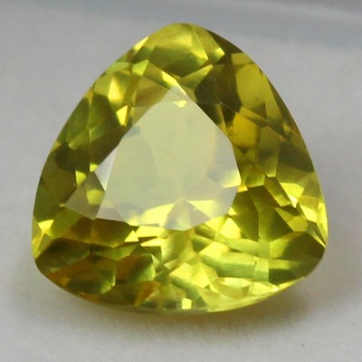 Natürlicher zertifizierter Sri Lanka gelber Saphir 9 x 9 mm Billion...