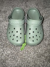 Kids Size 2 Crocs Classic