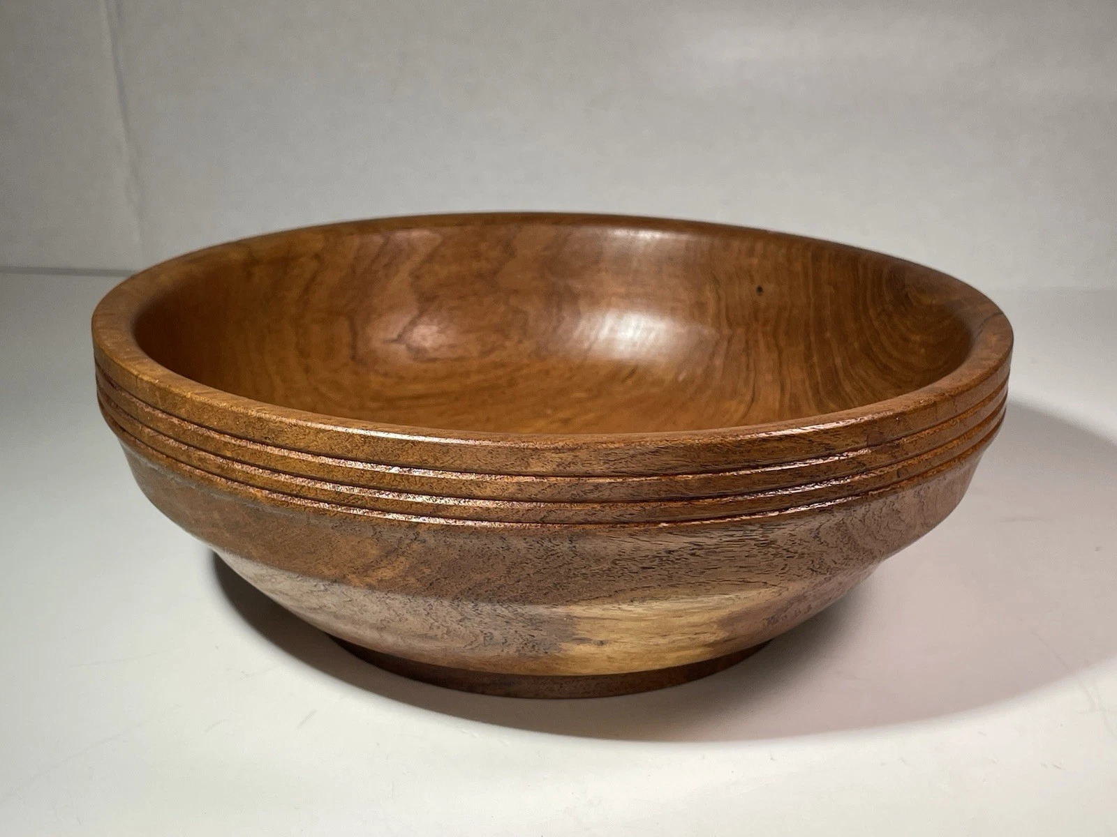 Vintage Wooden Farmhouse Hand Turned Bowl Mesquite Wood Signed 2004 7-7/8" Round
Opens in a new wind