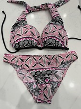 Venus Vibrant Vintage U/W Bikini Top D  V  Metal Logo  moderate Bottoms 8 Perf
