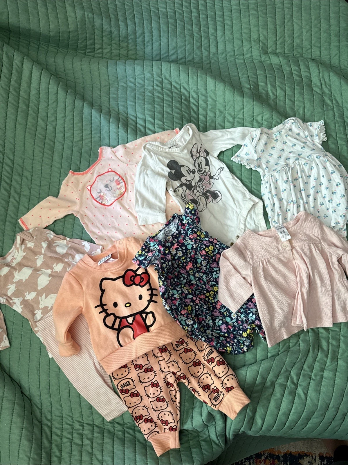 Newborn to 3M Baby Girl Carter's Lot of 9 Clothes