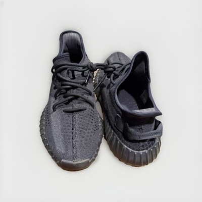 adidas Yeezy Boost 350 V2 Onyx Black HQ4540 Size 10