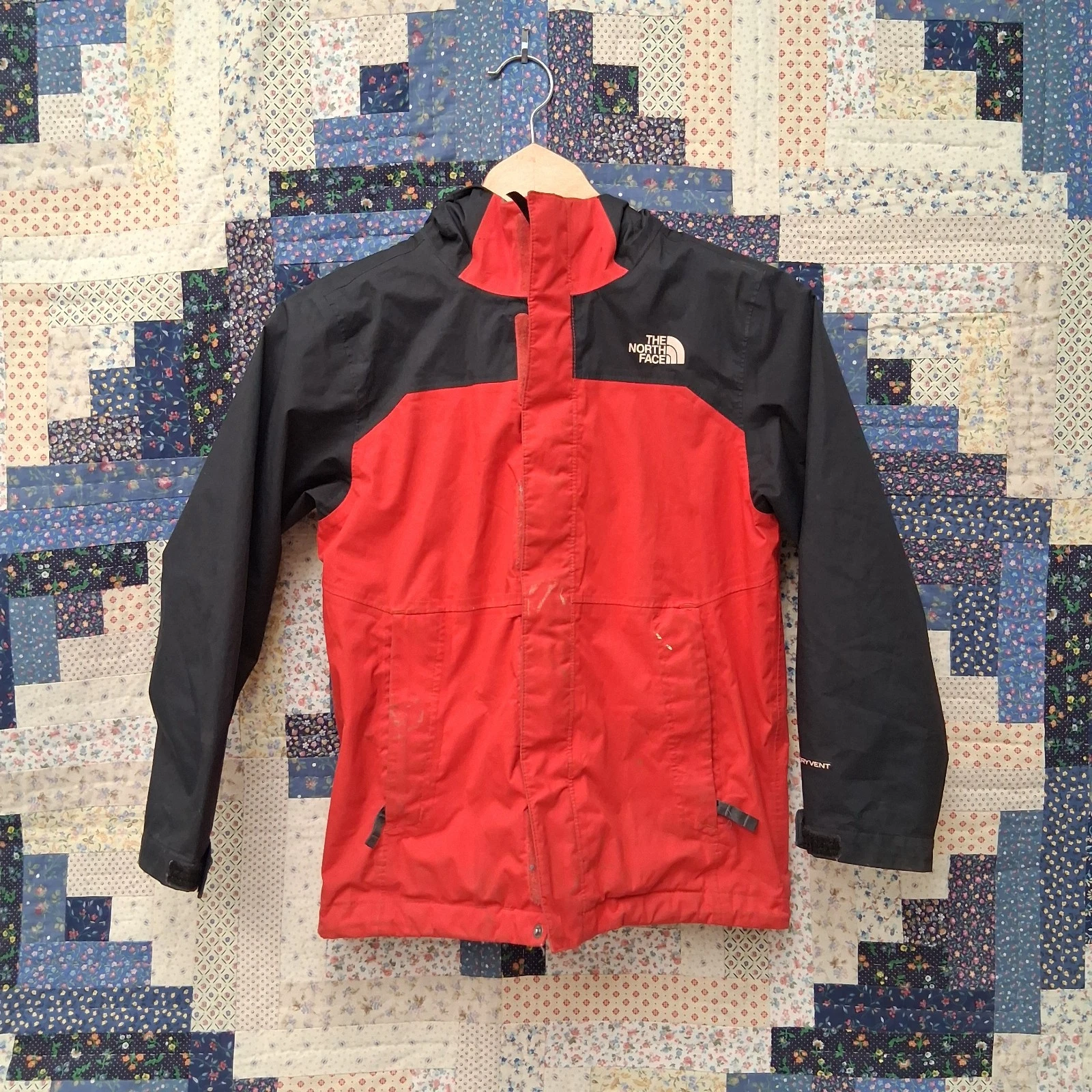 * The North Face Boys Vortex Outershell Windbreaker Jacket Red Size Small 7 / 8
