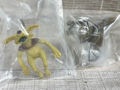 VTG Kenner Star Wars ROTJ SALACIOUS CRUMB Jabba Pipe & Bowl Playset Sealed Bag