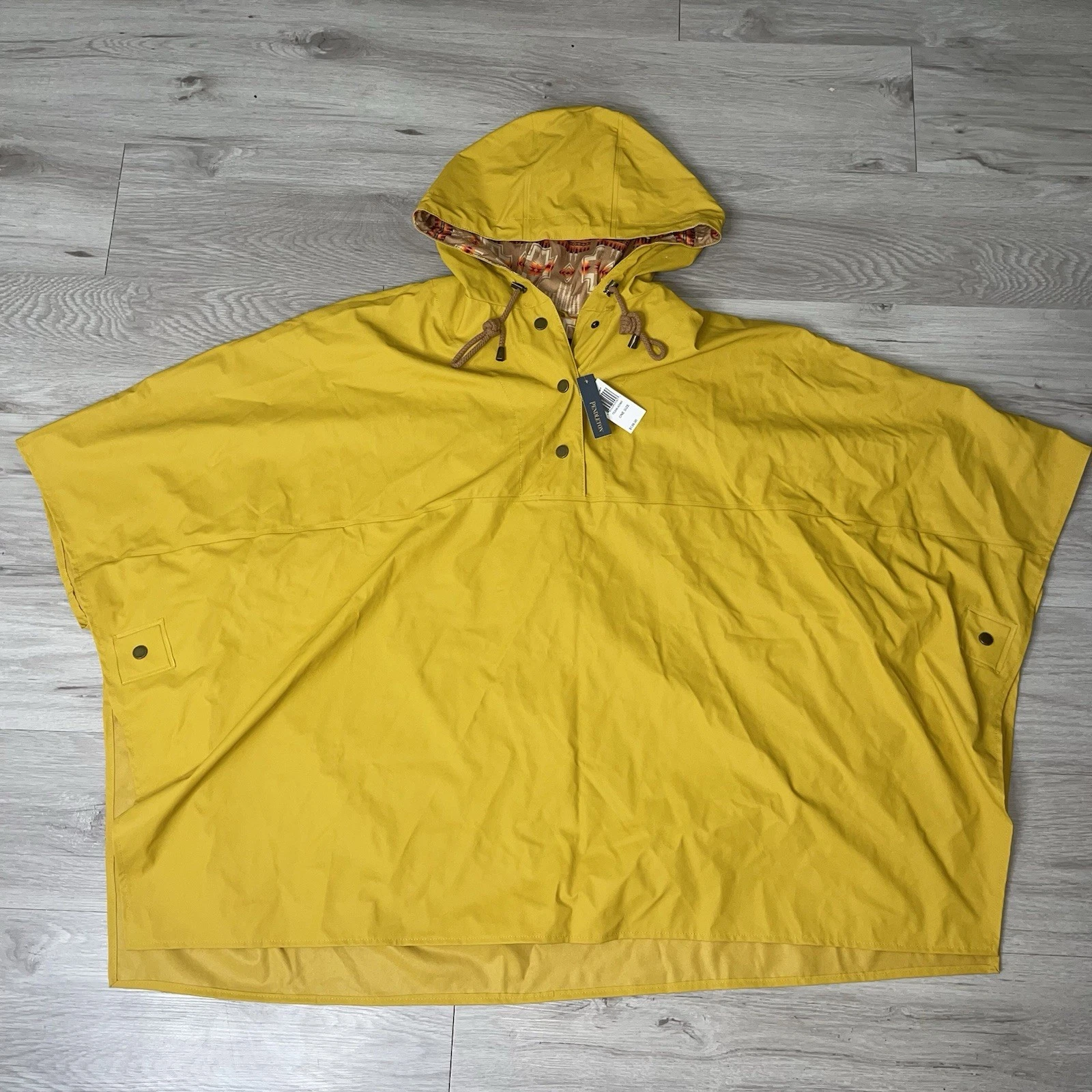 Pendleton Hooded Rain Poncho One Size Water Resistant Outerwear Outdoor Gorpcore
Opens in a new wind