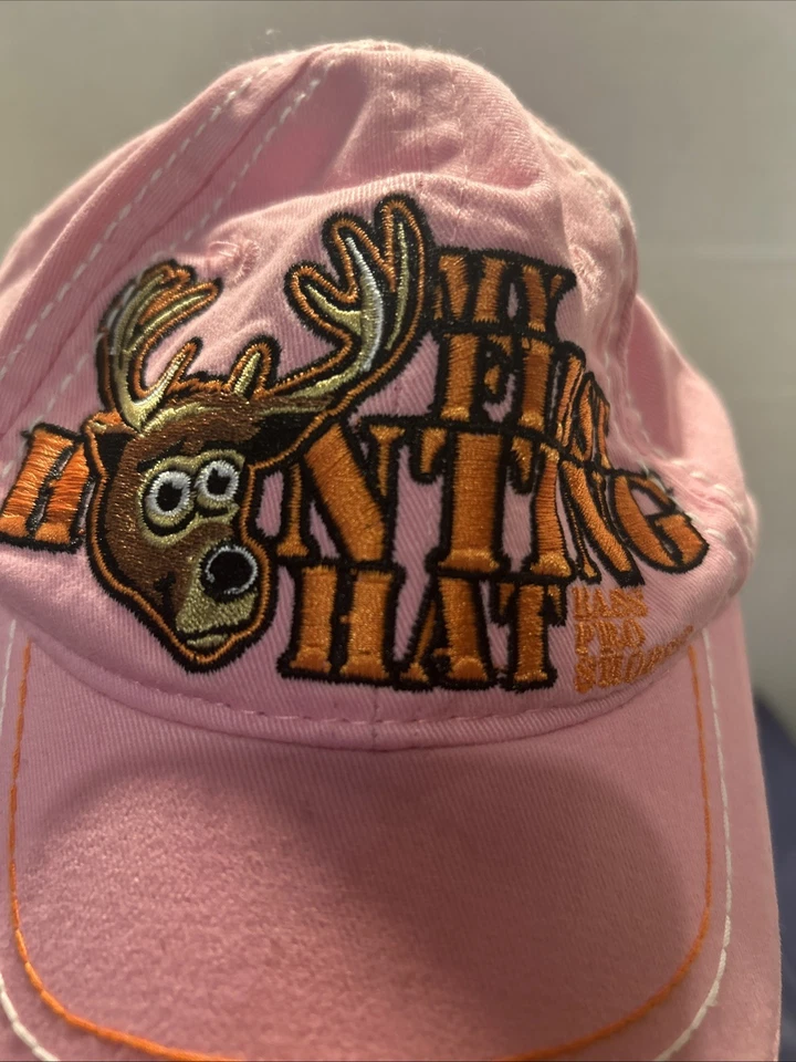 Gorra de béisbol Bass Pro Shops infantil “Mi primer sombrero de caza” con ciervo rosa, marrón y naranja Foto 2 de 4