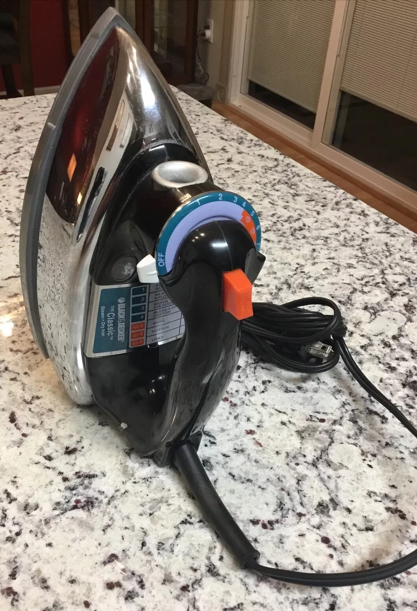 BLACK and DECKER Classic Iron with Aluminum Soleplate