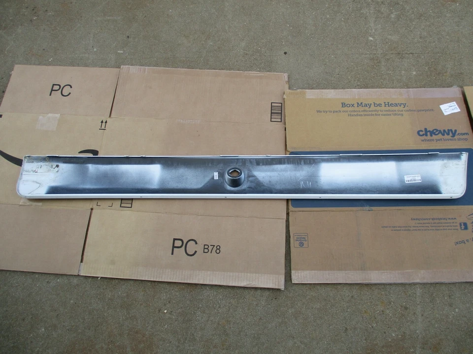 Dodge Ram 1500 2013 2014 2015 2016 2017 2018 caja de almacenamiento moldura panel de apliques diestro Foto 3 de 4