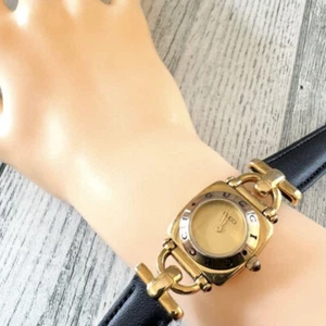Montre femme GUCCI ceinture Gucci neuve 6300l cadran or d'occasion