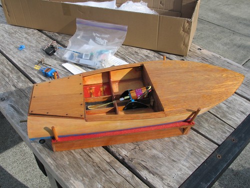 Vintage RC model boat wood hull kit Dumas Sk Daddle Too needs finishing electric
