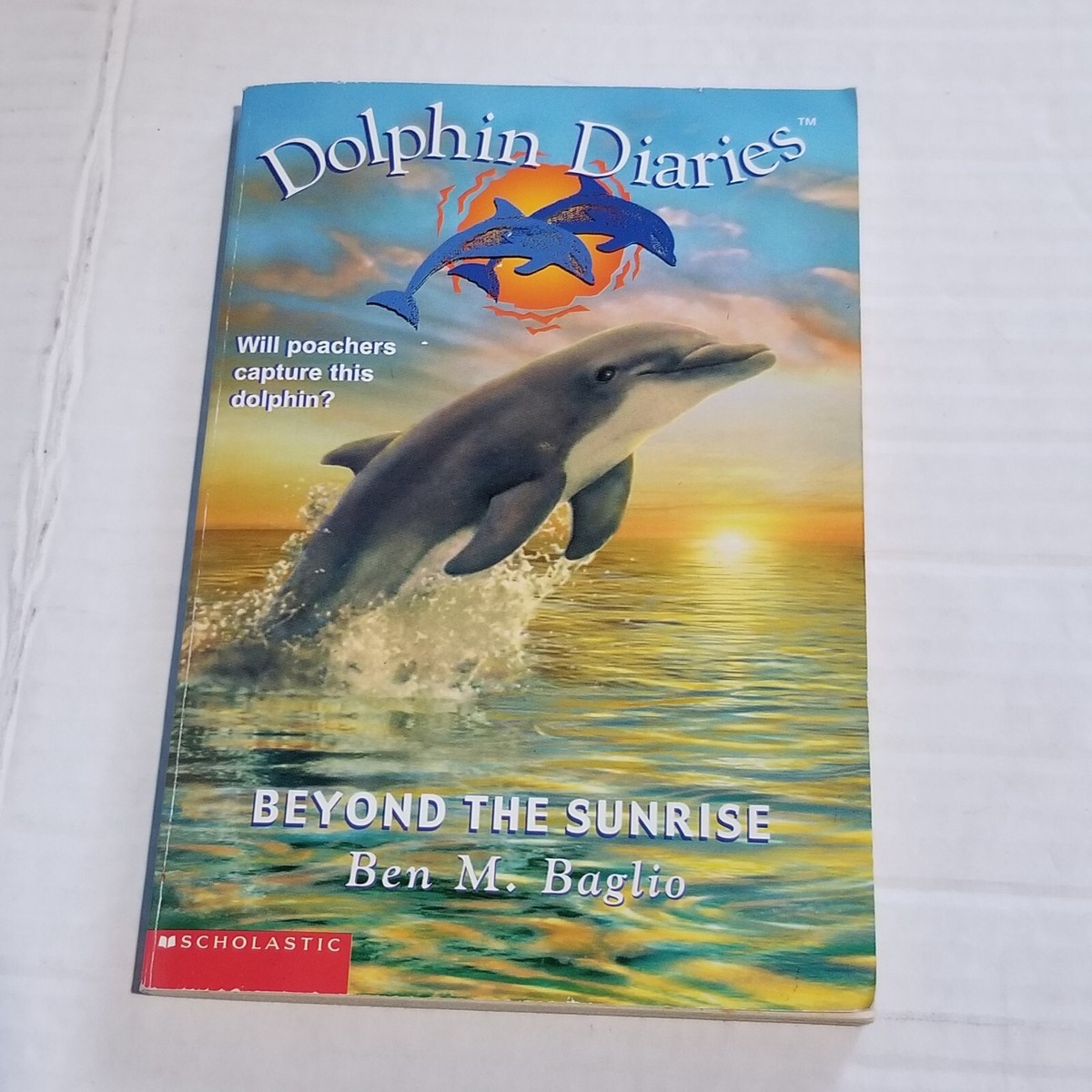 【中古】 Dolphin in the Deep/SCHOLASTIC BK SERVICES/Ben M. Baglio il_fullxfull.4347799268_cvx9.jpg
