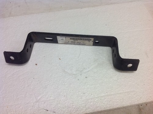 NOS FORD MEDIUM HEAVY TRUCK EXHAUST BRACKET F1HZ-5A204-A FREE SHIPPING - Picture 3 of 3