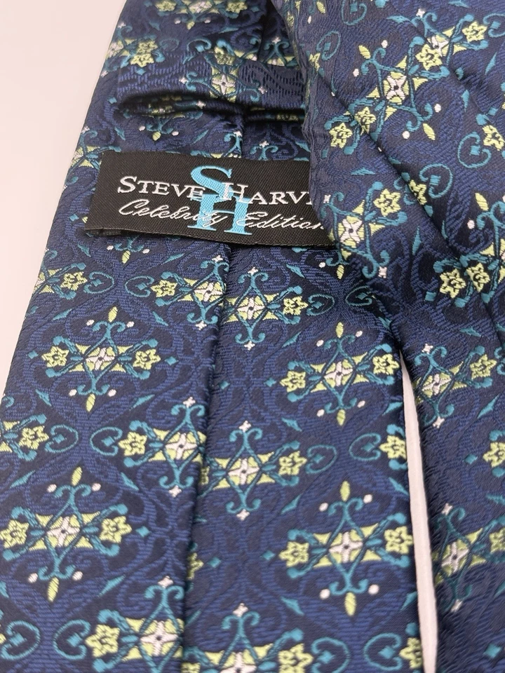 Corbata geométrica 100 % poliéster Steve Harvey azul y verde Foto 4 de 4