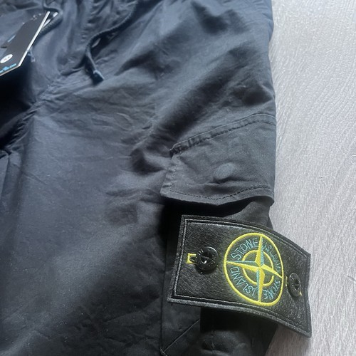 BRAND NEW Stone Island Cargo Shorts - Picture 4 of 5