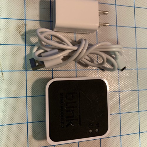 Blink Sync Module 2 for Smart Security Camera System Cable & Power Supply - Picture 4 of 24
