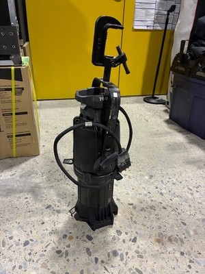 ETC Source Four Ellipsoidal 750W Cap w/575 bulb - Black S4 19 Degree Stage Light