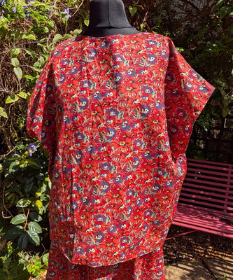 Vintage Liberty rot Blumen quadratisch geschnitten Box Top Landhaus-Kern lose geschnitten