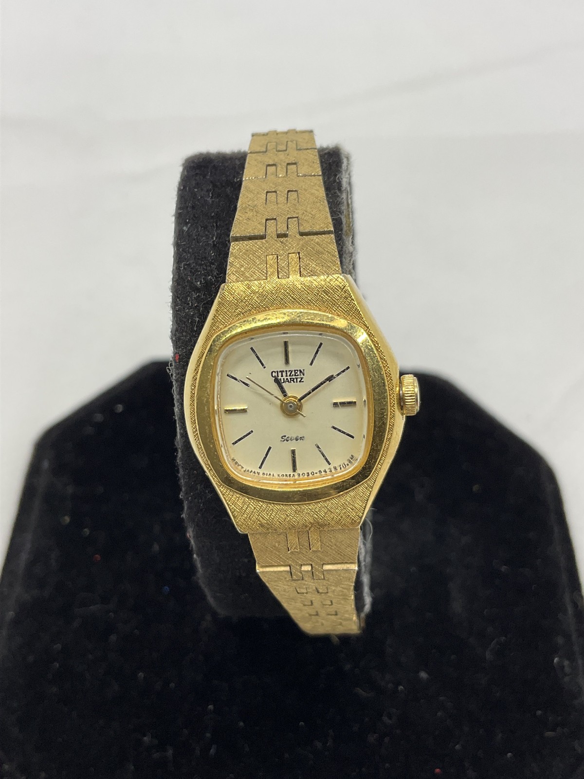 (parts/repair) Jewels Goldtone Citizen Watch Wrist 7 Quartz Vintage - vintagewatches.pk