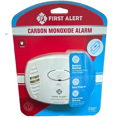 First Alert CO605 Carbon Monoxide Alarm Plug-In 9V Battery Backup White