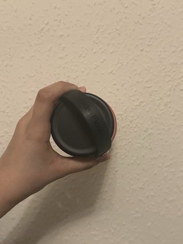 Apple Hydro Flask - Picture 3 of 6