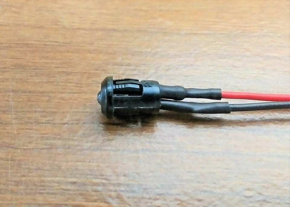 Ярко-синий светодиодный мини-индикатор BBT 12 В 1/4 дюйма с защелкой  - Изображение 2 из 4