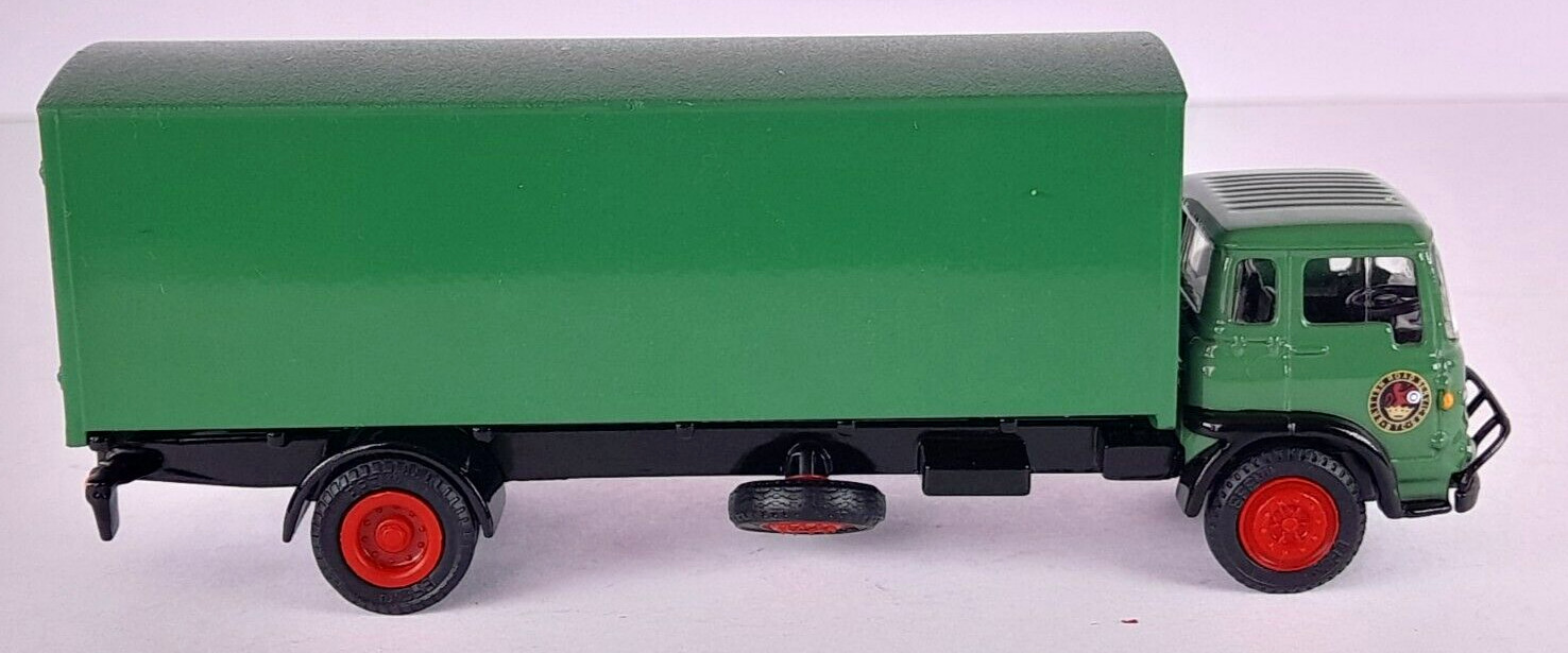 EFE 21701 Bedford TK 2 Axle Long Rigid Box Van - British Road Services - 1:76