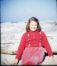 Little Girl Smiling for the camera - 1950s Stereo Realist slide Kodachrome #672