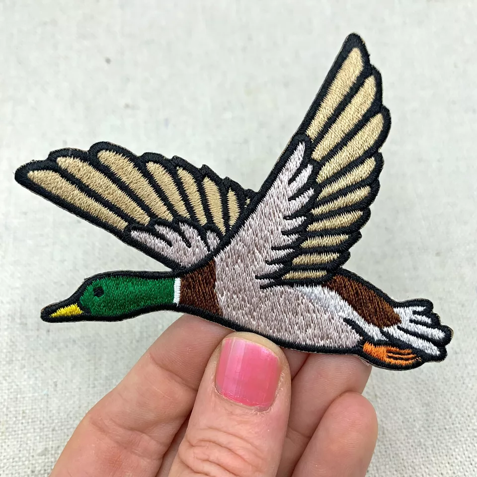 MALLARD DUCK iron-on PATCH embroidered BIRD ANIMAL HUNTING SOUVENIR APPLIQUE new - Image 4 of 4