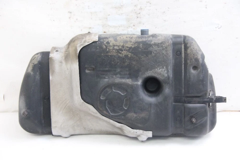 Depósito combustible opel meriva a 13217383 1.4 66 kw 90 cv gasolina 02-2006 Foto 3 de 4
