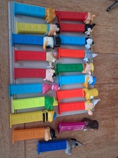 Vintage Pez Dispensers 19 In Total