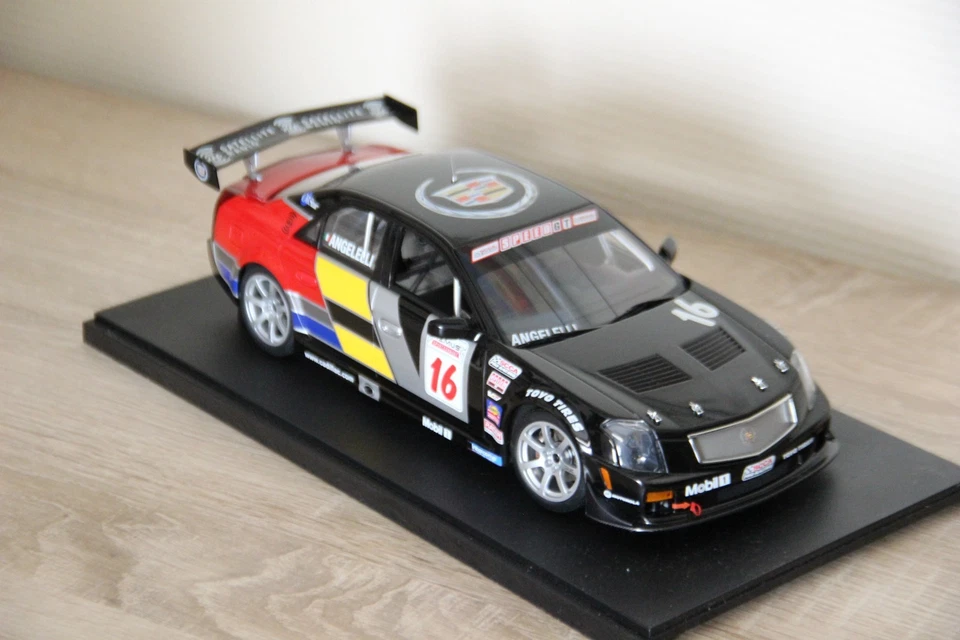 Cadillac CTS-V SCCA World Challenge 2004 Winner Sebring AUTO ART 1/18 - Photo 4/4