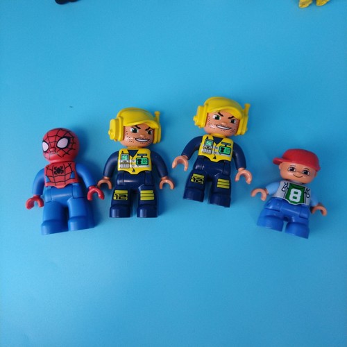 Playmobile Toy Bundle 19 Figures Manuals Truck Parts Collectable Fun + Extras - Picture 10 of 11